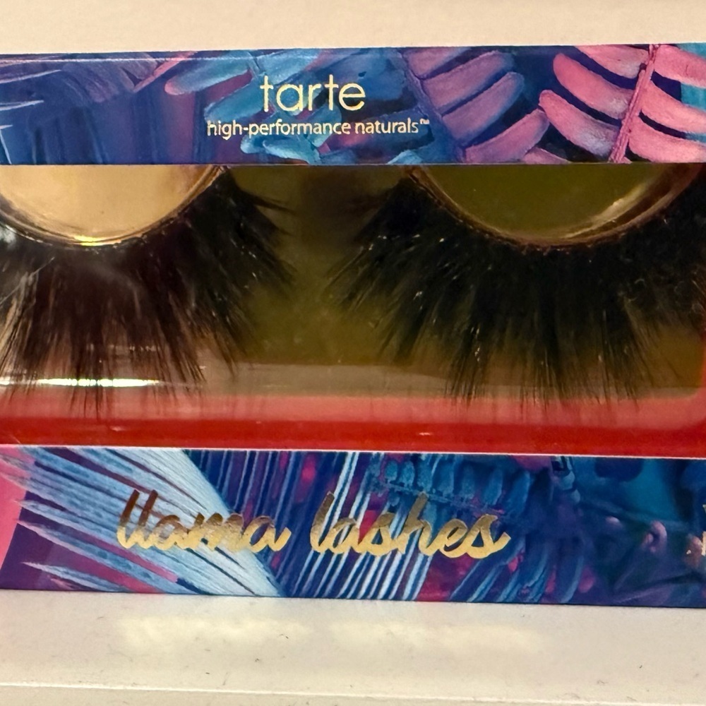 Tarte Llama Black Lashes - Picture 4 of 4